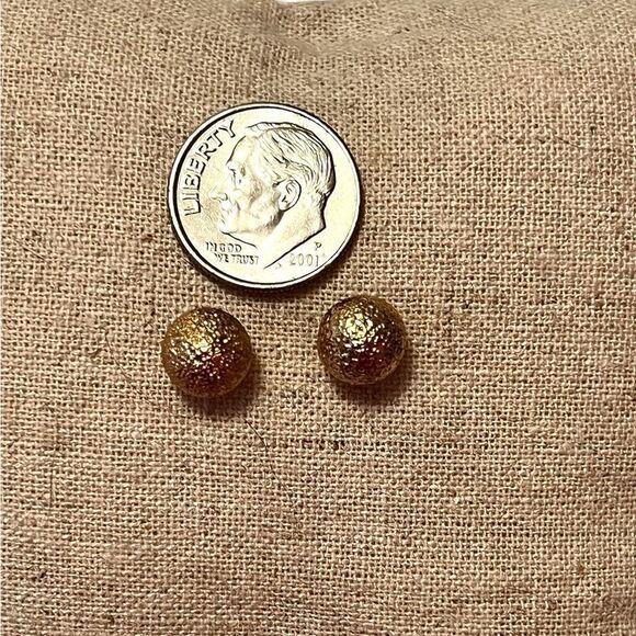🤯5/$20🤯 Dainty Gold Tone Ball Stud Earrings - Picture 2 of 3